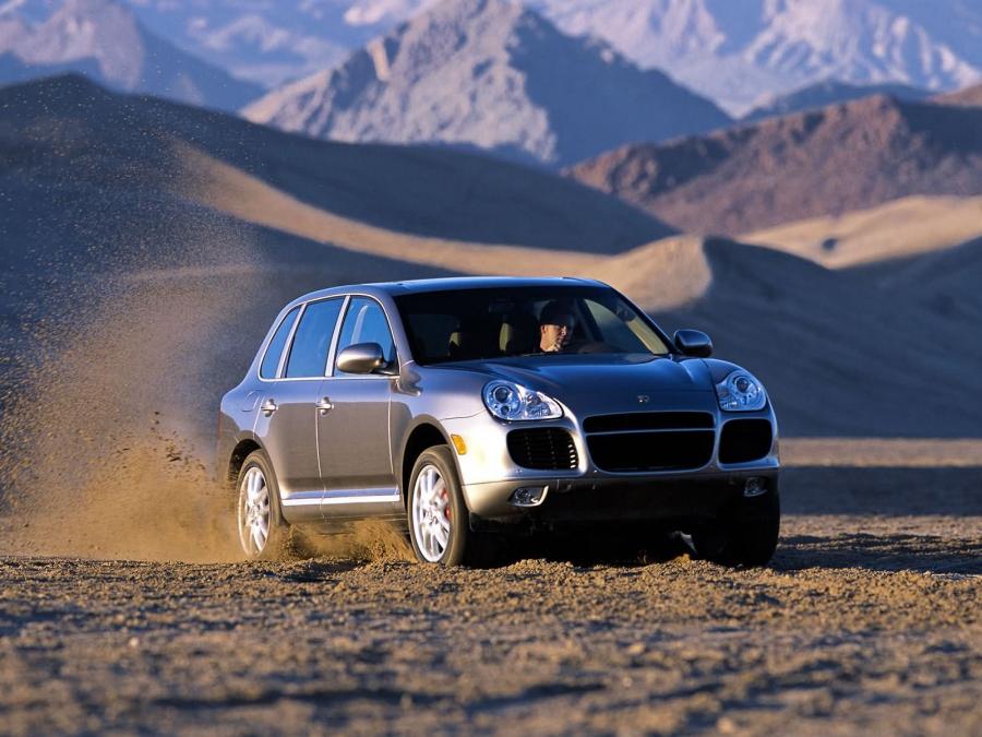  Porsche Cayenne Turbo 2004 года  (фото 11 из 15)